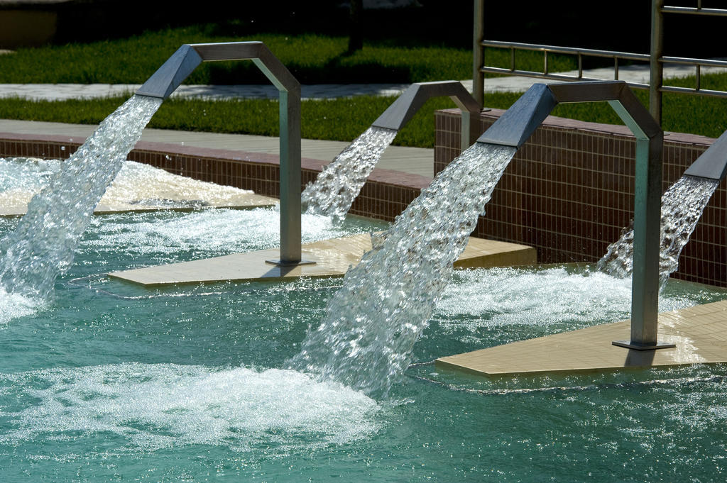 泰尔梅大酒店 西尔米奥奈 外观 照片 Fountains at the spa